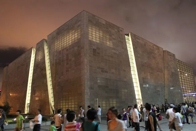 pannelli-trasparenti-cemento-expo-luce