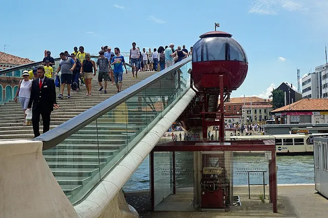 ovovia-ascensore-disabili-ponte-Calatrava-Venezia