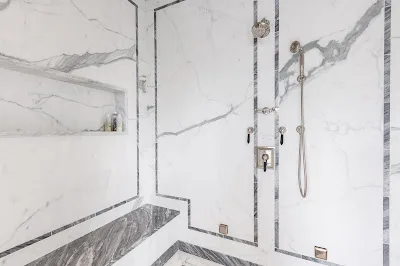 bardiglio nuvolato-marmo-bagno-rivestimento