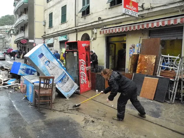 negozio-alluvione-Genova-danni